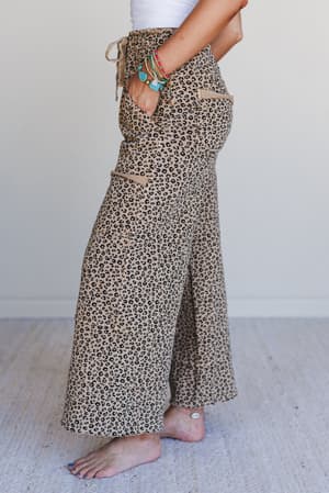 lucky-one-animal-print-wide-leg-pants-camel/Brown