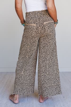 lucky-one-animal-print-wide-leg-pants-camel/Brown