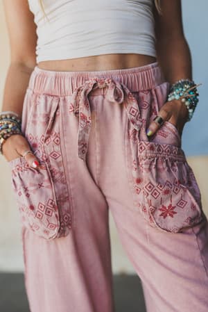 zyana-wide-leg-pants-rose/Red