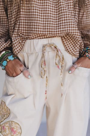 flower-grove-barrel-pants-khaki/Beige