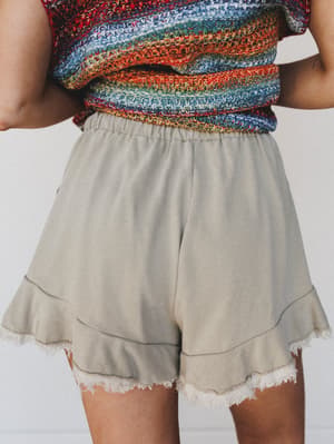 Jane Frayed Shorts - Olive L / Olive