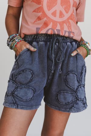 daisy-days-patchwork-shorts-ash/Gray