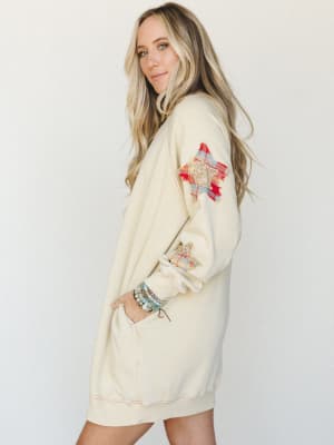 Starfall of Wonder Long Sleeve Dress
- American Pear L / American Pear