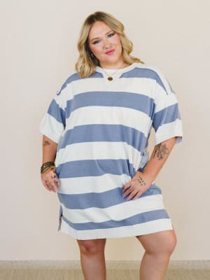 Bright Idea Tee Dress
- Blue L / Blue