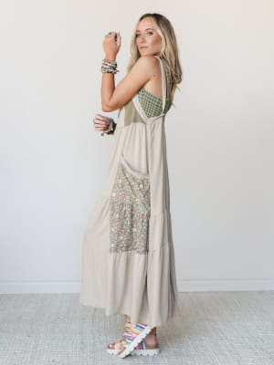 Floral Gazer Maxi Dress - Dusty Sage S / Dusty Sage