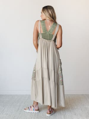 Floral Gazer Maxi Dress - Dusty Sage S / Dusty Sage
