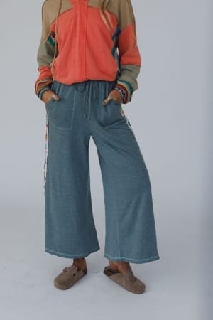 love-seeker-crochet-panel-pants-olive/Olive