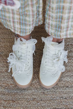 make-it-yours-bow-embroidered-sneakers-yellow/Yellow