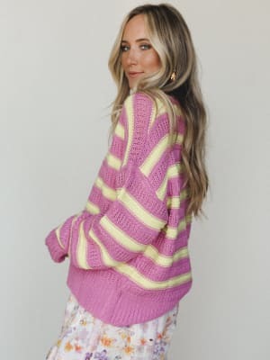 Team Colors Sweater - Pink L / Pink