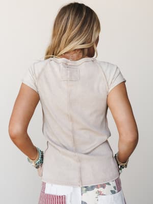 Everyday Tee - Khaki L / Khaki