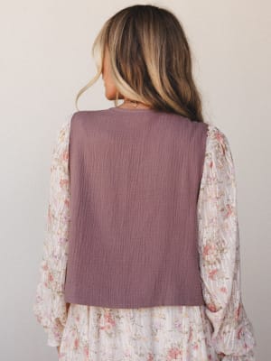 Clover Petals Vest  - Mushroom L / Mushroom