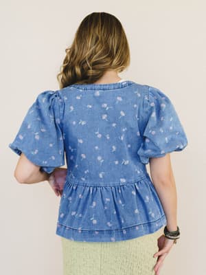 Blooming Beginnings Vest - Washed Denim L / Washed Denim