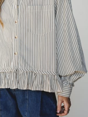 She's A Natural Ruffle Hem Blouse - Ivory L / Ivory