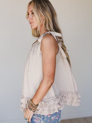 Sunrise Ruffle Tunic - Ivory L / Ivory