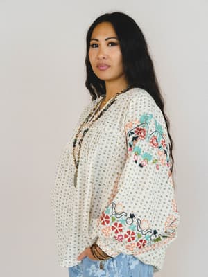 Frida Embroidered Dolman Sleeve Top - Oatmeal L / Oatmeal