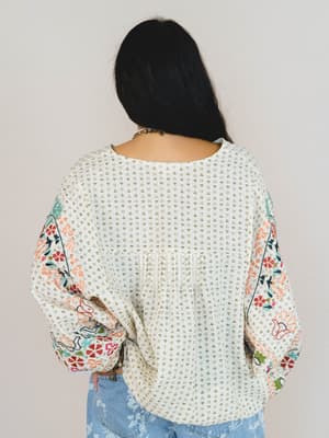 Frida Embroidered Dolman Sleeve Top - Oatmeal L / Oatmeal