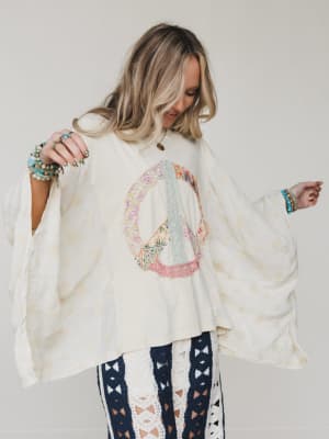 Peace is in the Air Top - Butter L / Butter