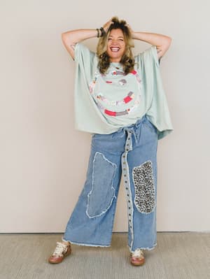 Big Smiles Tee - Sage L / Sage