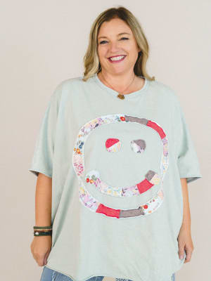 Big Smiles Tee: undefined