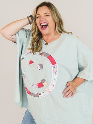 Big Smiles Tee - Sage L / Sage