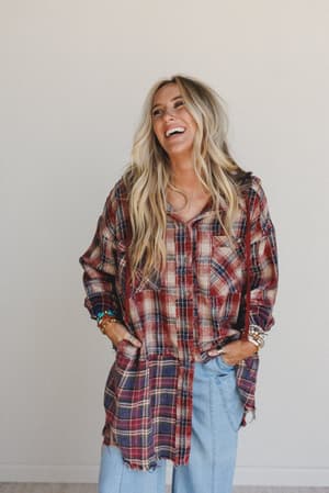 driftwood-plaid-top-red/Red