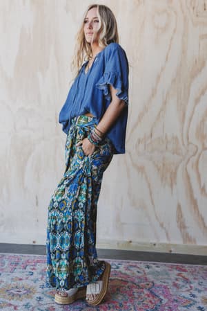 hearts-aligned-ruffled-sleeve-top-dark-denim/Blue