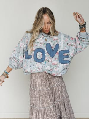 All about Love Pullover  - Heather Gray L / Heather Gray