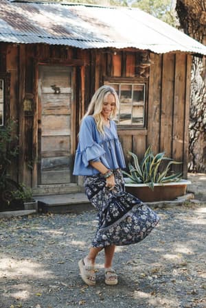 the-nest-timeless-way-top-denim/Denim