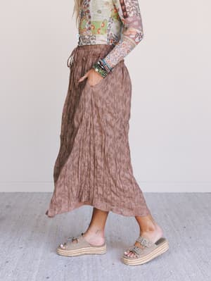coyote-bloom-floral-maxi-skirt-brown/Brown