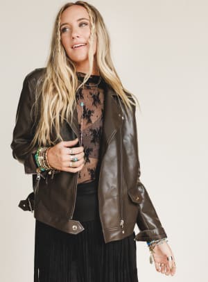 lainey-lace-layering-top-black/Black