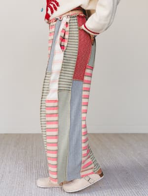 eclectic-stripes-wide-leg-pants-pink/Pink