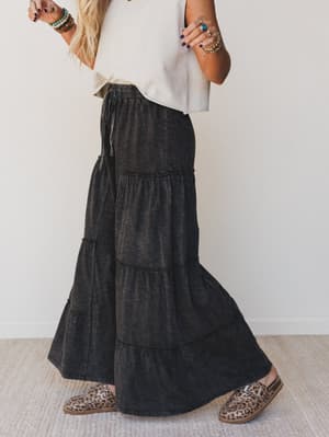 everyday-adventure-tiered-pants-black/Black