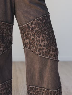 milana-leopard-print-wide-leg-pants-brown/Brown