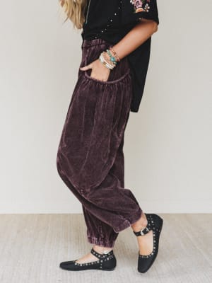 The Nest Nora Gathered Barrel Corduroy Pant: undefined