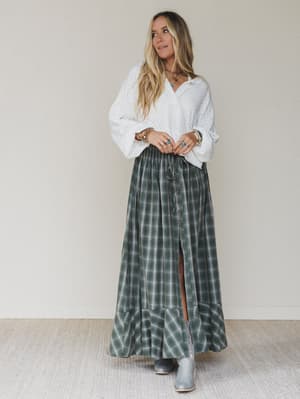 bonfire-bloom-plaid-skirt-olive/Olive