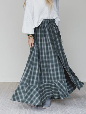 bonfire-bloom-plaid-skirt-olive/Olive