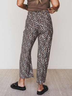 Chasing The Wild Leopard Pants - Leopard L / Leopard