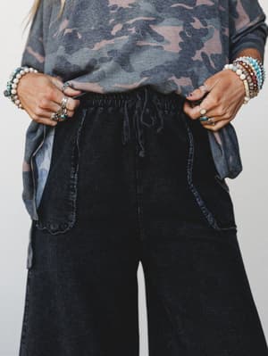 Country Dusk 2 Piece Bundle - Black
