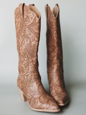 Flora Boot - Floral Brown 7.5 / Floral Brown