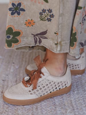 Love Me Woven Sneakers - Beige 8.5 / Beige
