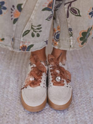 Love Me Woven Sneakers - Beige 8.5 / Beige