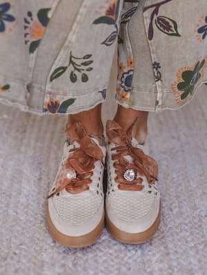 Love Me Woven Sneakers - Beige 8.5 / Beige