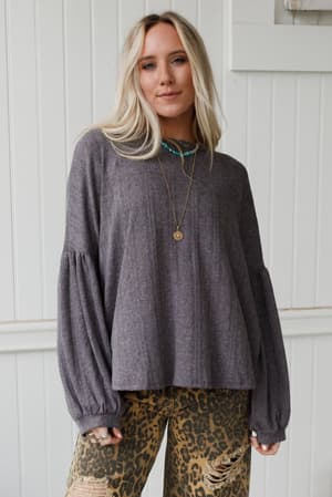 sweet-heart-balloon-sleeve-knit-sweater-black/Black