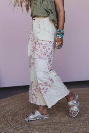 seaside-bloom-crochet-detail-pants-cream/Cream