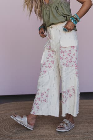 seaside-bloom-crochet-detail-pants-cream/Cream