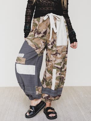 Camo Caravan Wide Leg Joggers - Charcoal L / Charcoal