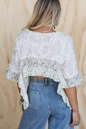Daisy Glow Floral Textured Top: undefined
