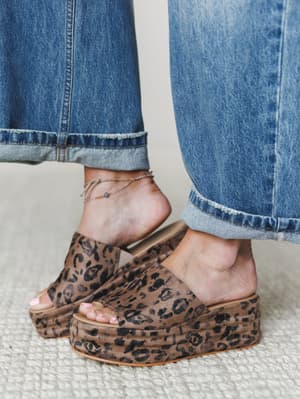 Harbor Platform Slide - Leopard 8 / Leopard