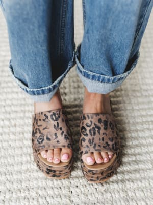 Harbor Platform Slide - Leopard 8 / Leopard