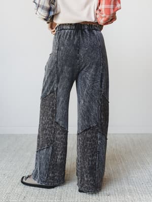 Printed Spirit Wide Leg Pants - Ash Black S / Ash Black